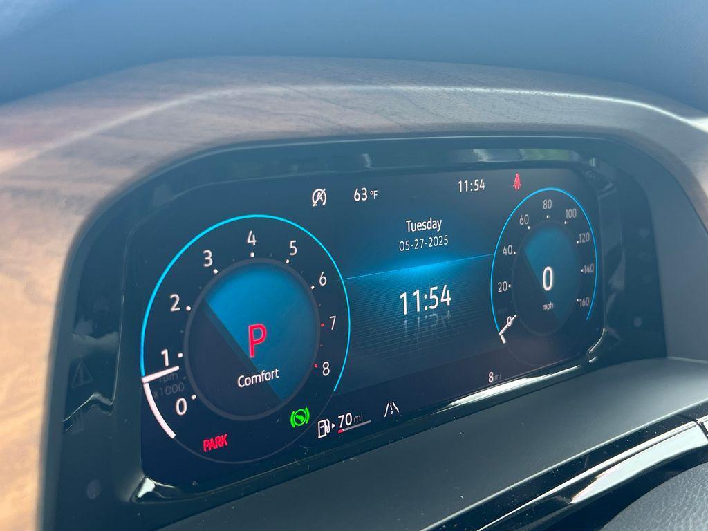 new 2025 Volkswagen Atlas car, priced at $41,118