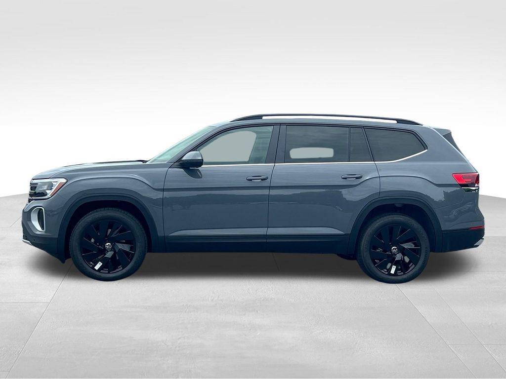 new 2025 Volkswagen Atlas car, priced at $41,118