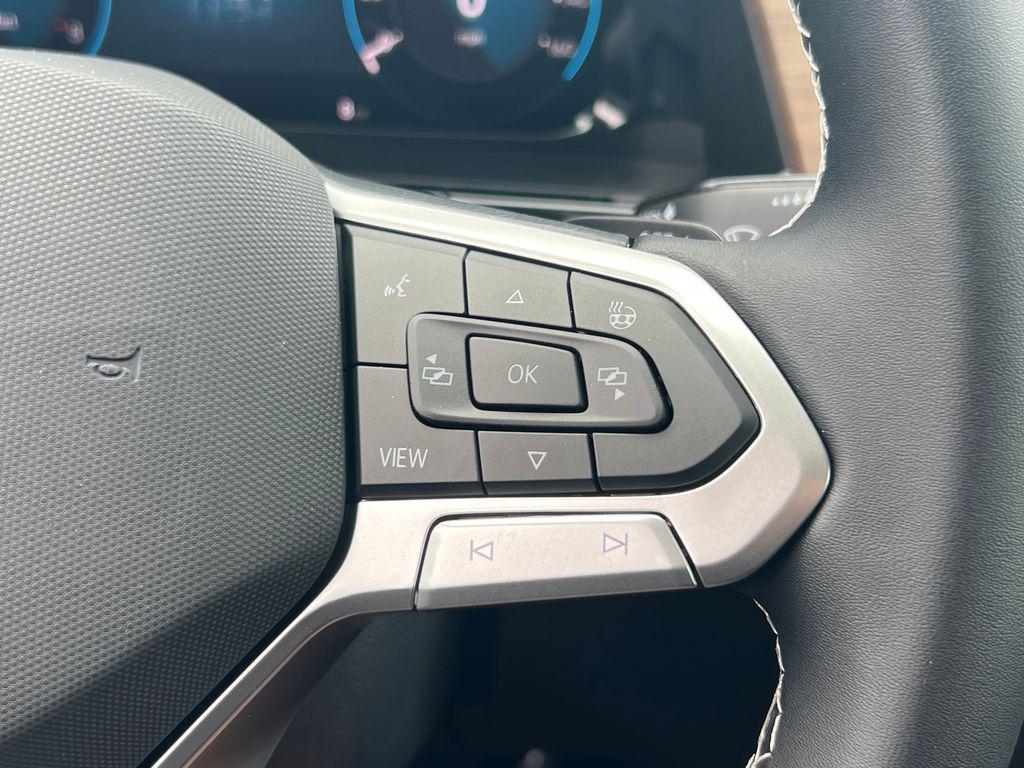 new 2025 Volkswagen Atlas car, priced at $41,118