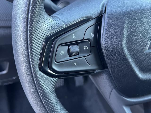 used 2025 Chevrolet TrailBlazer car, priced at $28,495