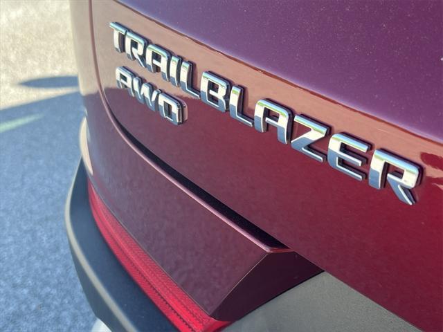 used 2025 Chevrolet TrailBlazer car, priced at $28,495