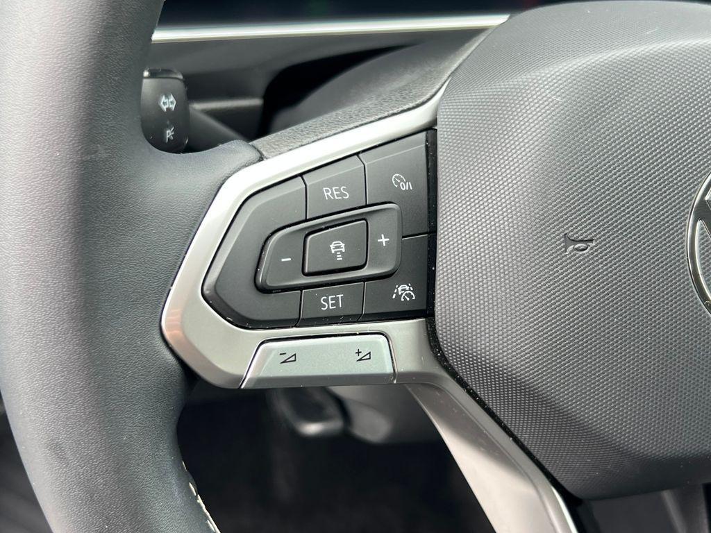 used 2022 Volkswagen Tiguan car, priced at $21,995