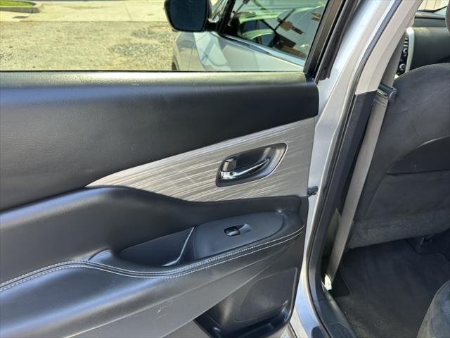 used 2017 Nissan Murano car, priced at $6,900