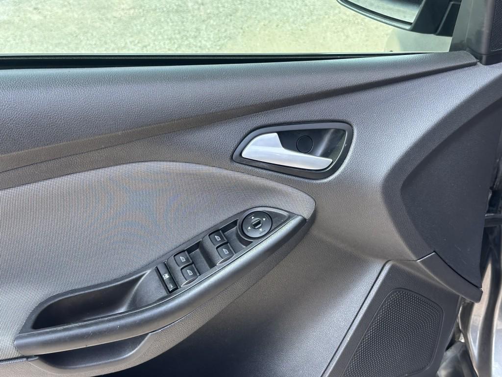 used 2014 Ford Focus car, priced at $5,400