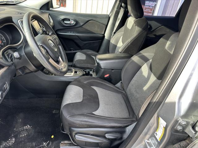 used 2015 Jeep Cherokee car, priced at $5,900