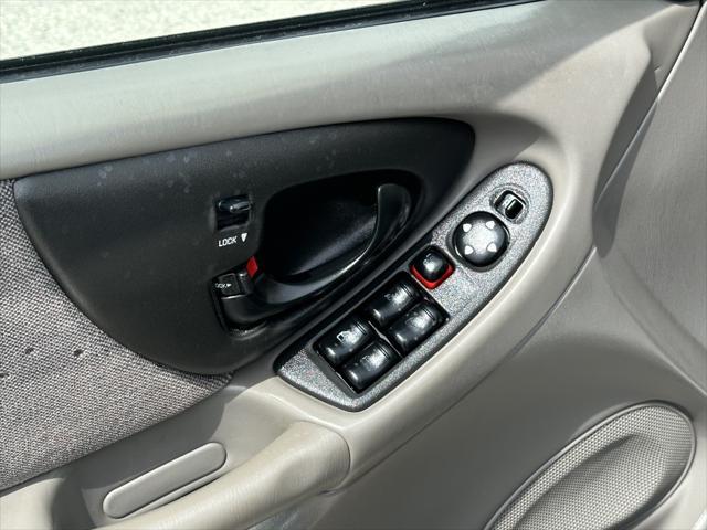 used 2001 Chevrolet Malibu car, priced at $4,400
