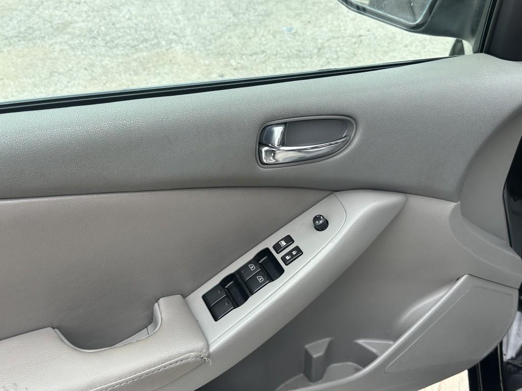 used 2010 Nissan Altima car, priced at $4,900