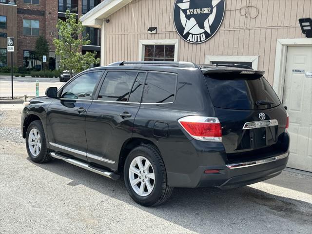 used 2012 Toyota Highlander car, priced at $10,900