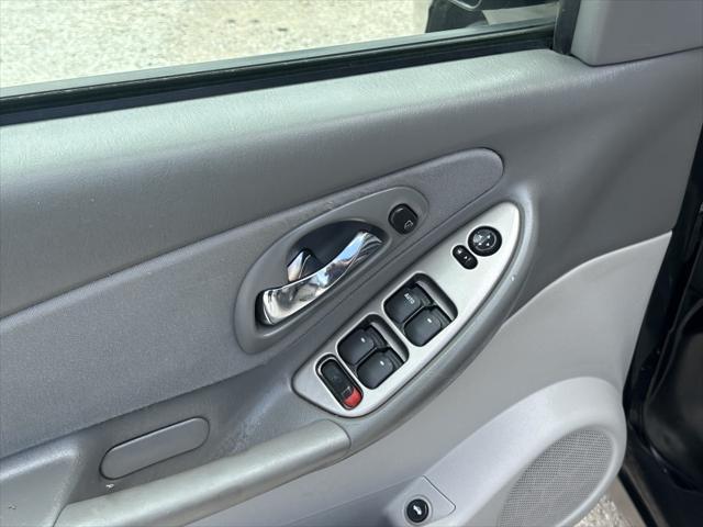 used 2007 Chevrolet Malibu car, priced at $3,900