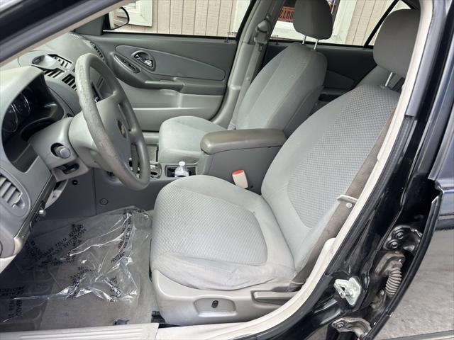 used 2007 Chevrolet Malibu car, priced at $3,900