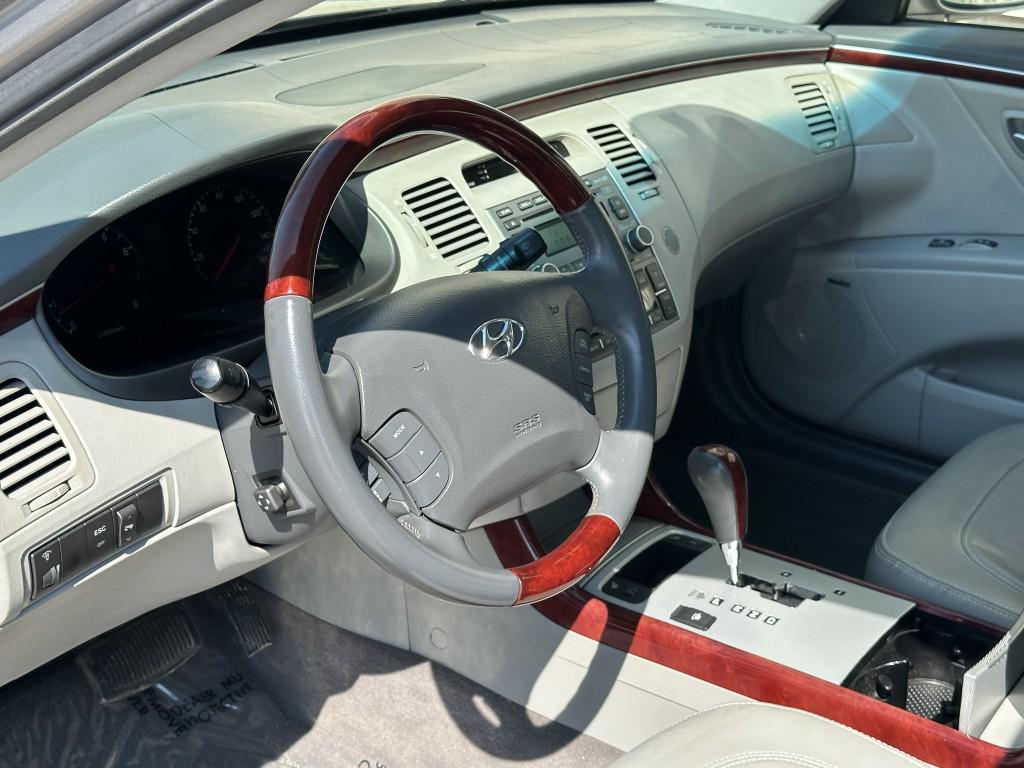 used 2008 Hyundai Azera car, priced at $4,900