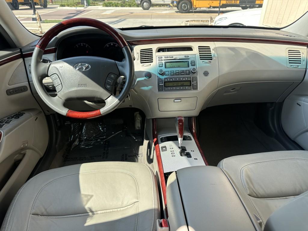 used 2008 Hyundai Azera car, priced at $4,900