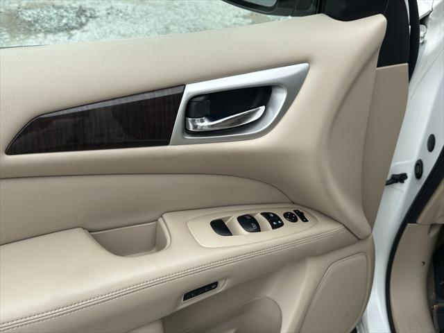 used 2014 Nissan Pathfinder car, priced at $7,900