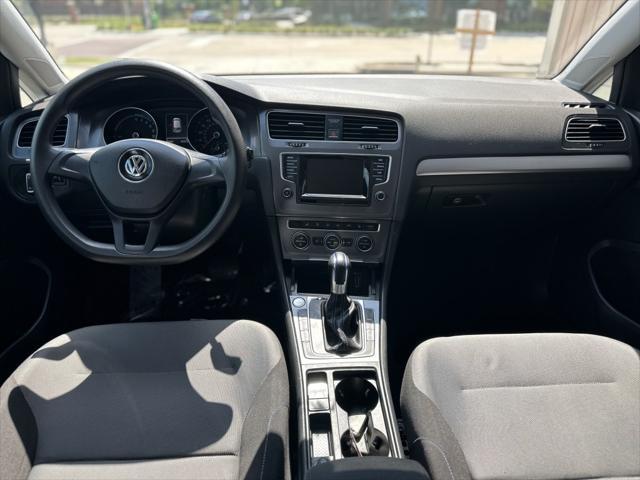 used 2015 Volkswagen e-Golf car, priced at $5,900