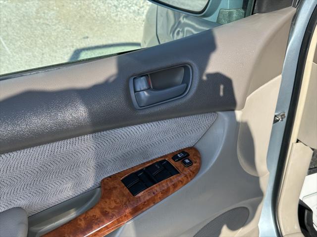 used 2006 Toyota Sienna car, priced at $5,900