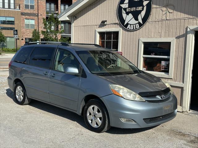 used 2006 Toyota Sienna car, priced at $5,900