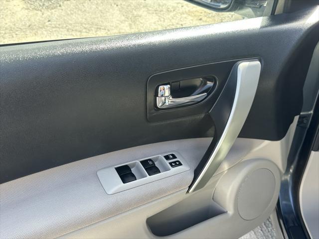 used 2013 Nissan Rogue car, priced at $6,900