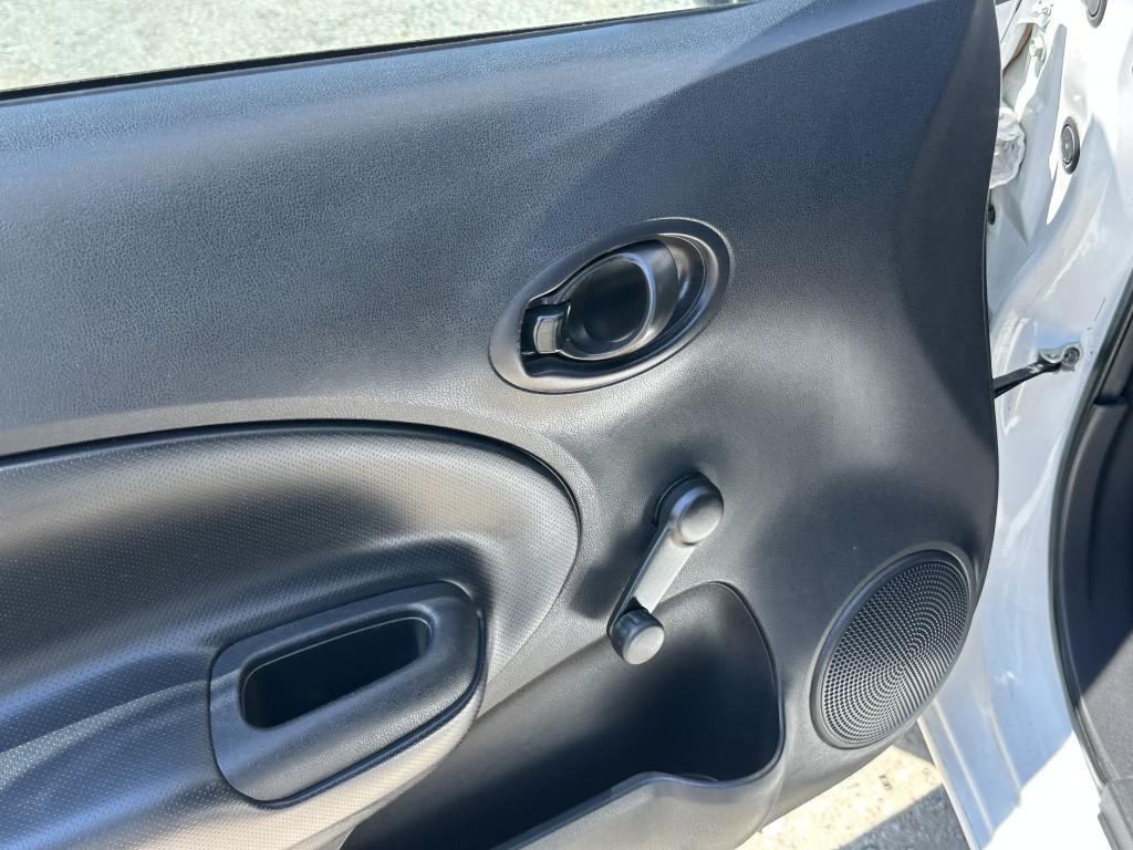 used 2015 Nissan Versa Note car, priced at $5,900