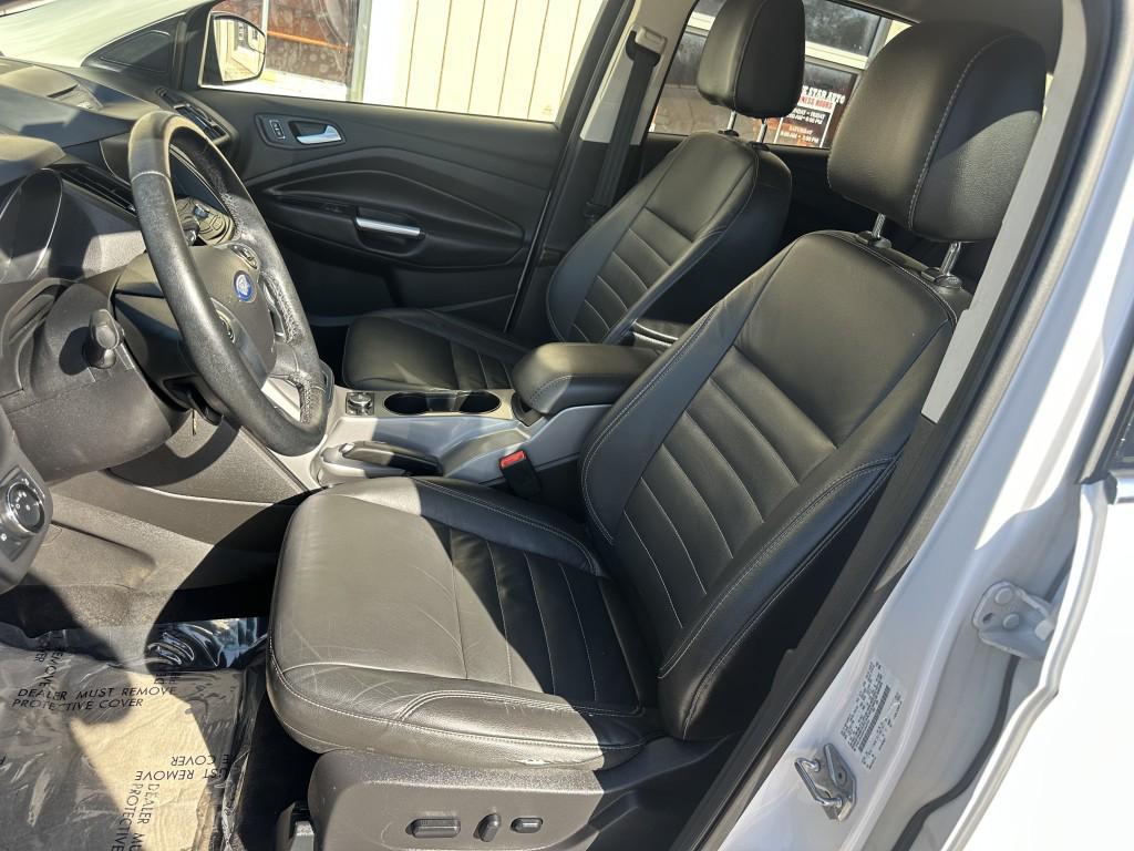 used 2015 Ford Escape car, priced at $5,900
