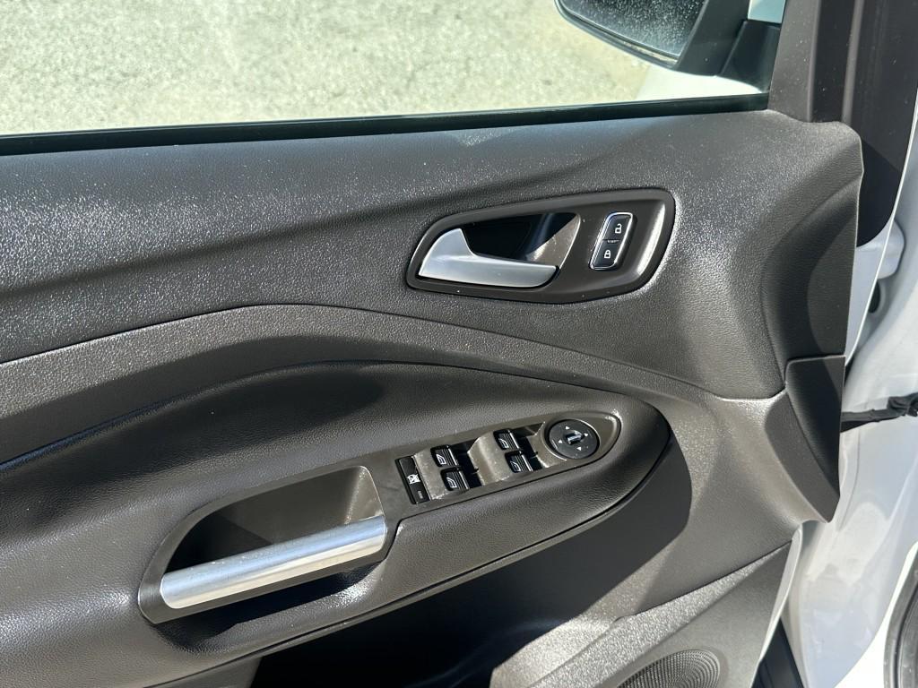 used 2015 Ford Escape car, priced at $5,900