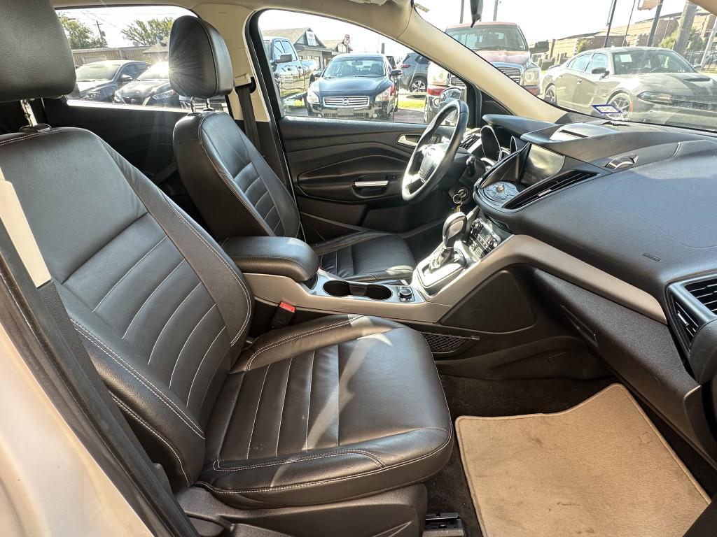 used 2015 Ford Escape car, priced at $5,900