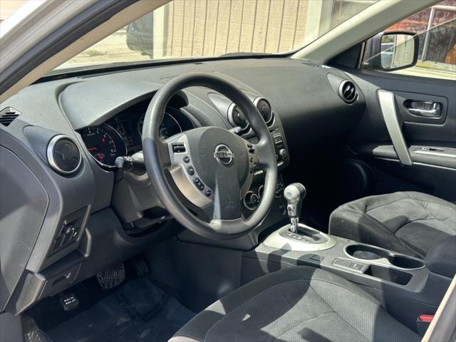 used 2015 Nissan Rogue Select car, priced at $5,900