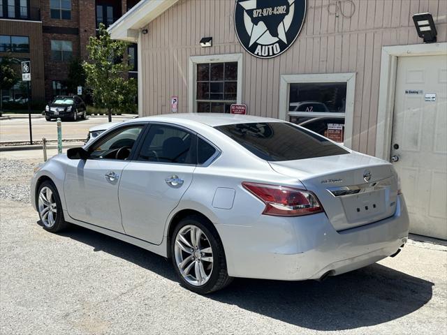 used 2013 Nissan Altima car, priced at $5,900
