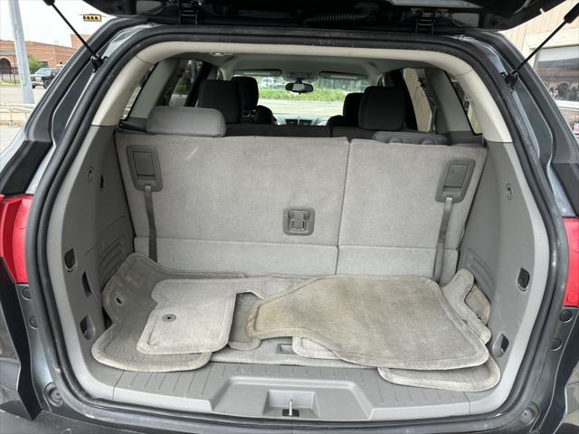 used 2011 Chevrolet Traverse car, priced at $7,900
