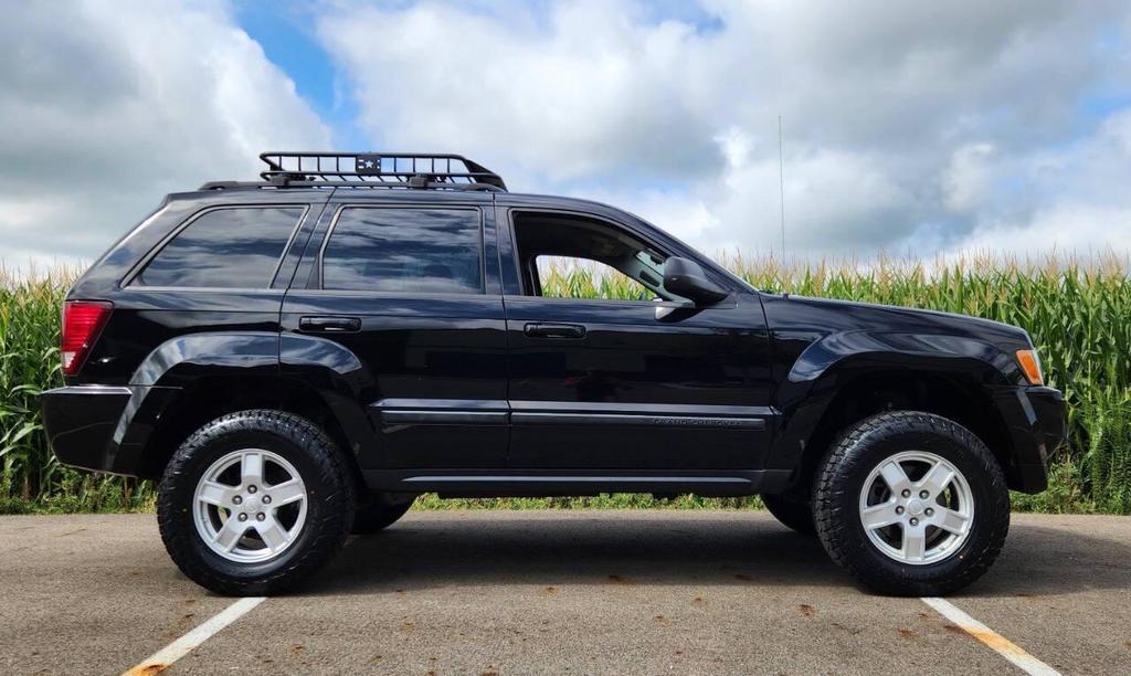 used 2007 Jeep Grand Cherokee car, priced at $13,480