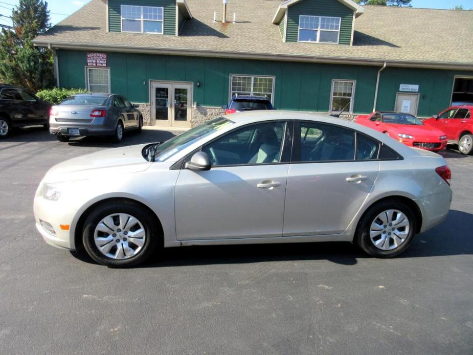 used 2014 Chevrolet Cruze car, priced at $6,995