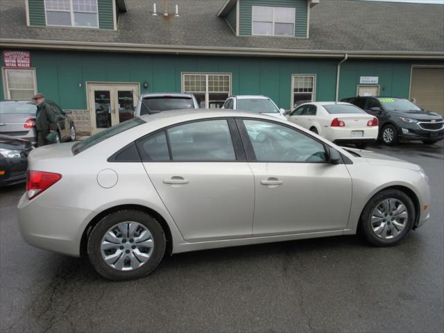 used 2013 Chevrolet Cruze car, priced at $6,995