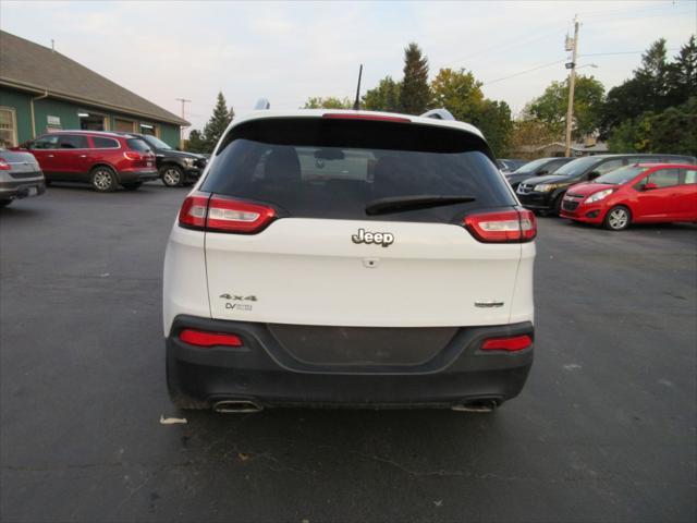 used 2015 Jeep Cherokee car, priced at $8,995