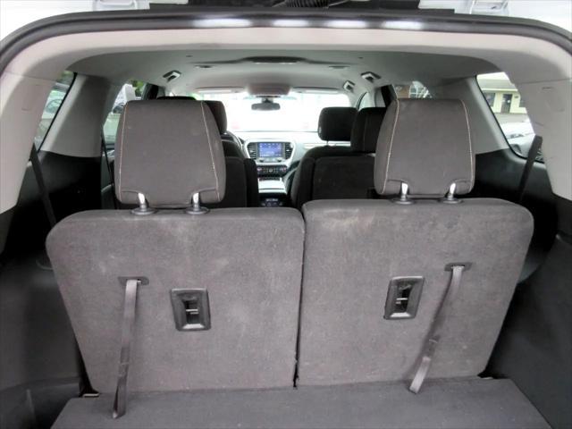 used 2021 GMC Acadia car, priced at $21,855