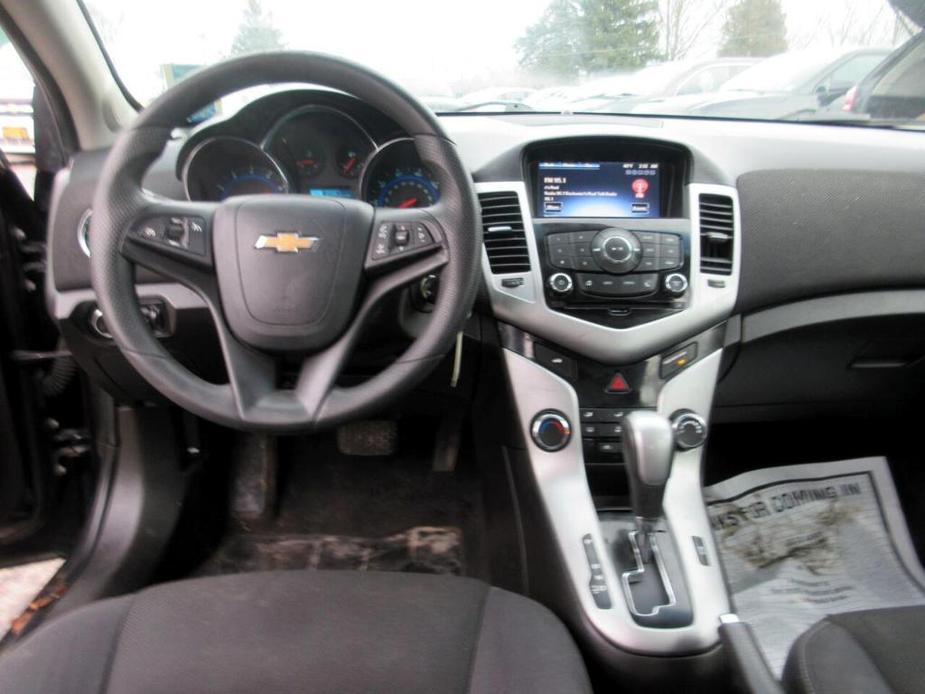 used 2016 Chevrolet Cruze Limited car, priced at $7,995