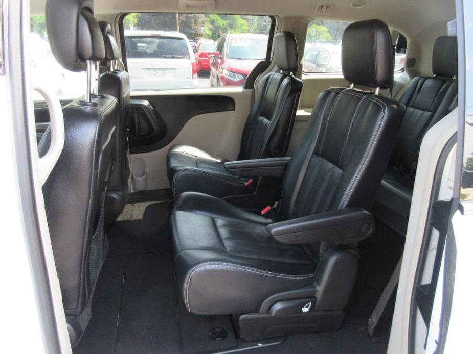 used 2014 Chrysler Town & Country car, priced at $9,995