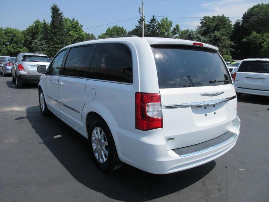 used 2014 Chrysler Town & Country car, priced at $9,995