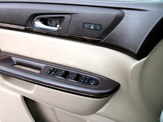 used 2014 GMC Acadia car, priced at $9,500