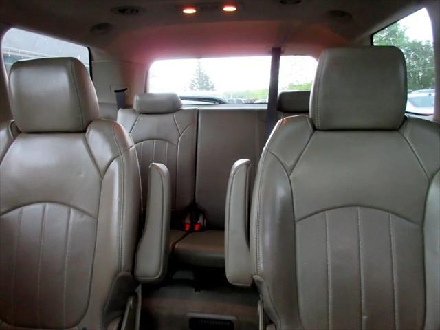 used 2014 GMC Acadia car, priced at $9,500