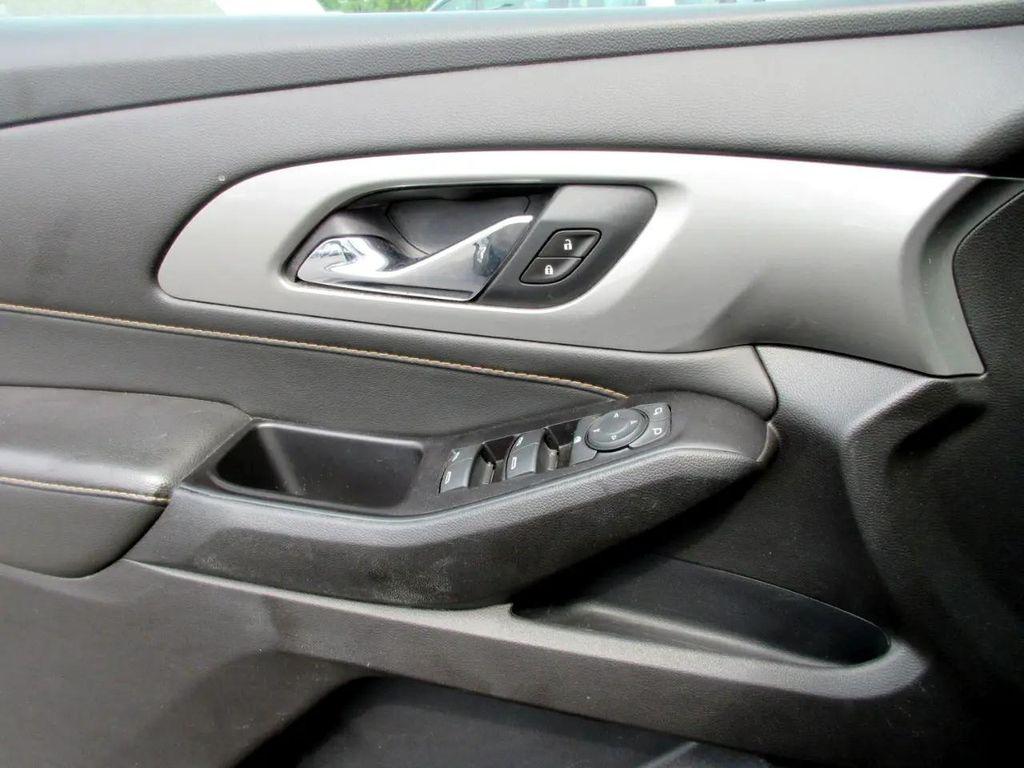 used 2020 Chevrolet Traverse car, priced at $17,900