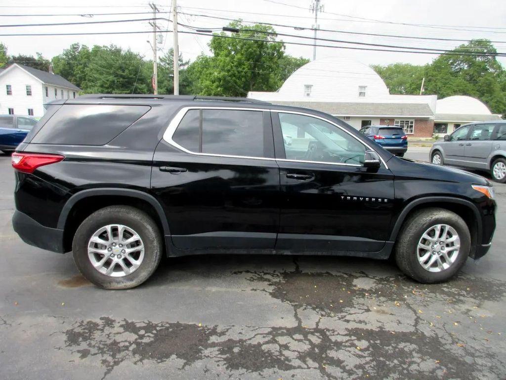 used 2020 Chevrolet Traverse car, priced at $17,900