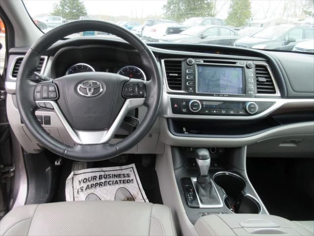 used 2016 Toyota Highlander car, priced at $15,500
