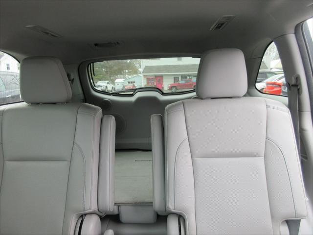 used 2016 Toyota Highlander car, priced at $15,500