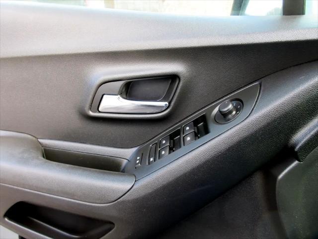 used 2020 Chevrolet Trax car, priced at $10,925