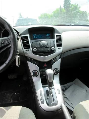 used 2016 Chevrolet Cruze Limited car, priced at $8,500