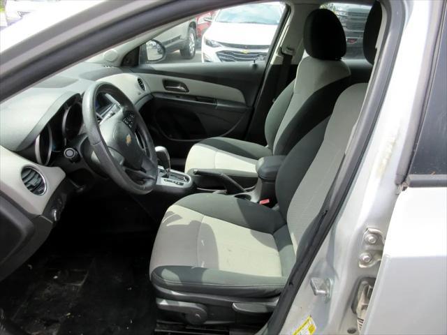 used 2016 Chevrolet Cruze Limited car, priced at $8,500