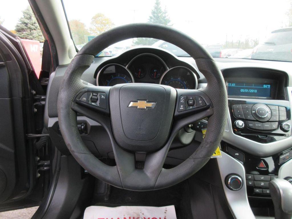 used 2015 Chevrolet Cruze car, priced at $5,995