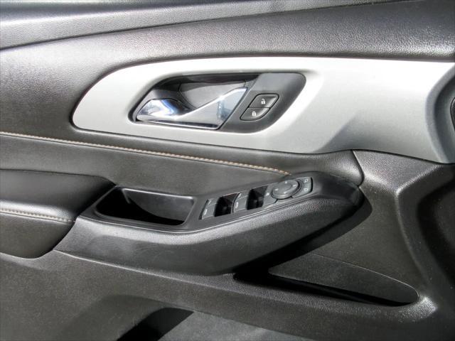 used 2020 Chevrolet Traverse car, priced at $15,995