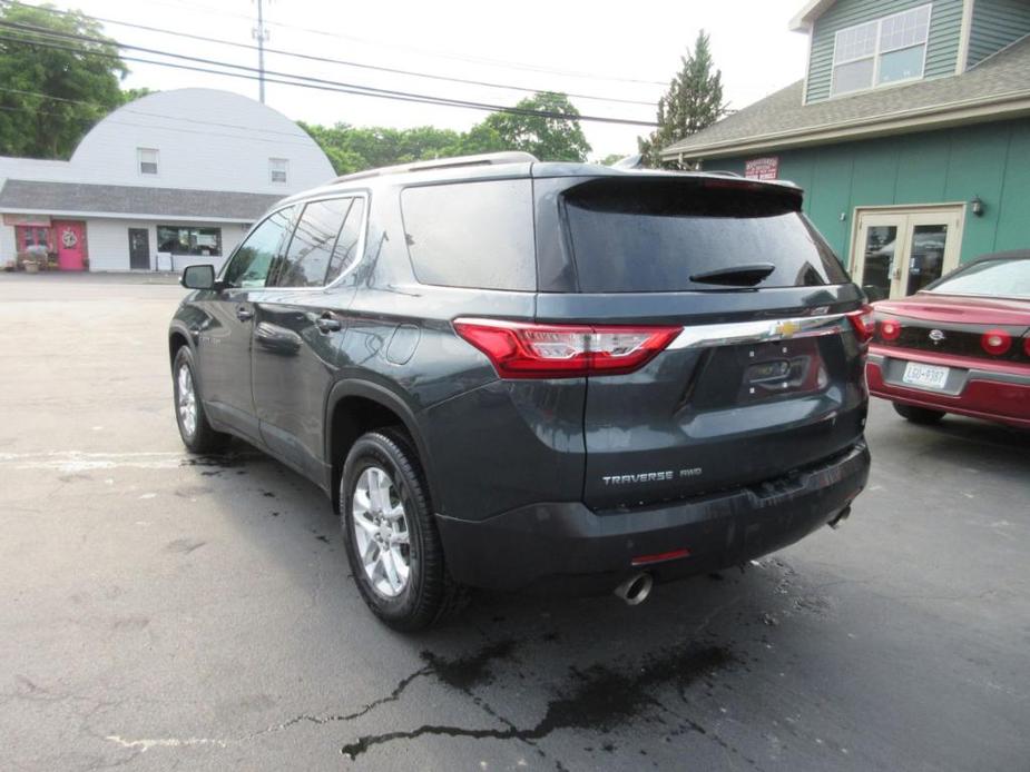 used 2021 Chevrolet Traverse car, priced at $23,900