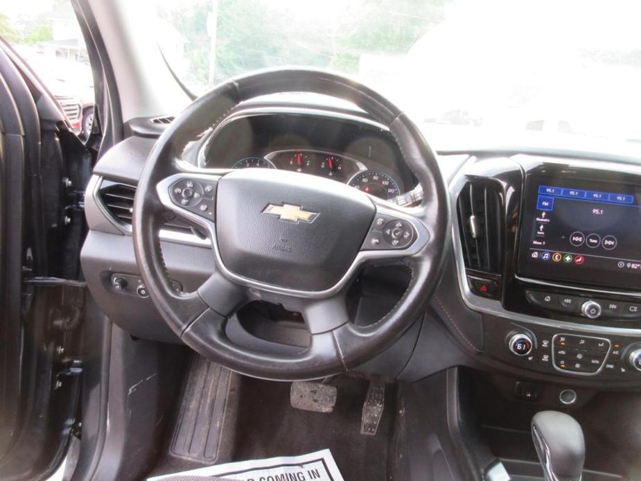 used 2021 Chevrolet Traverse car, priced at $23,900