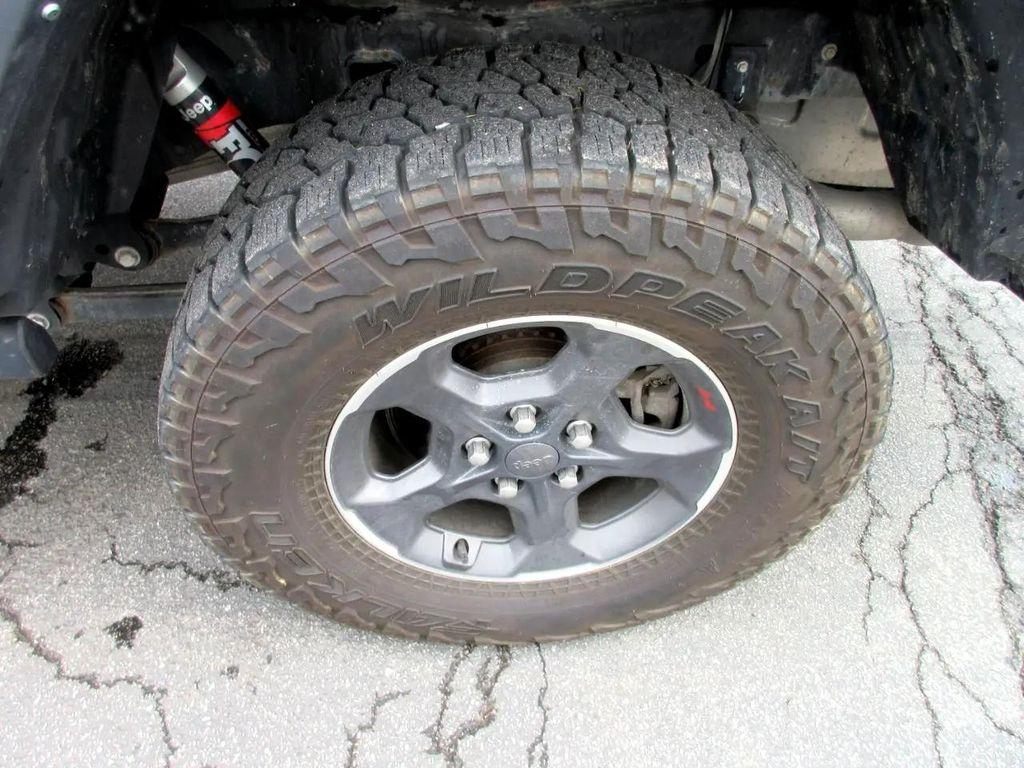 used 2021 Jeep Gladiator car, priced at $25,900